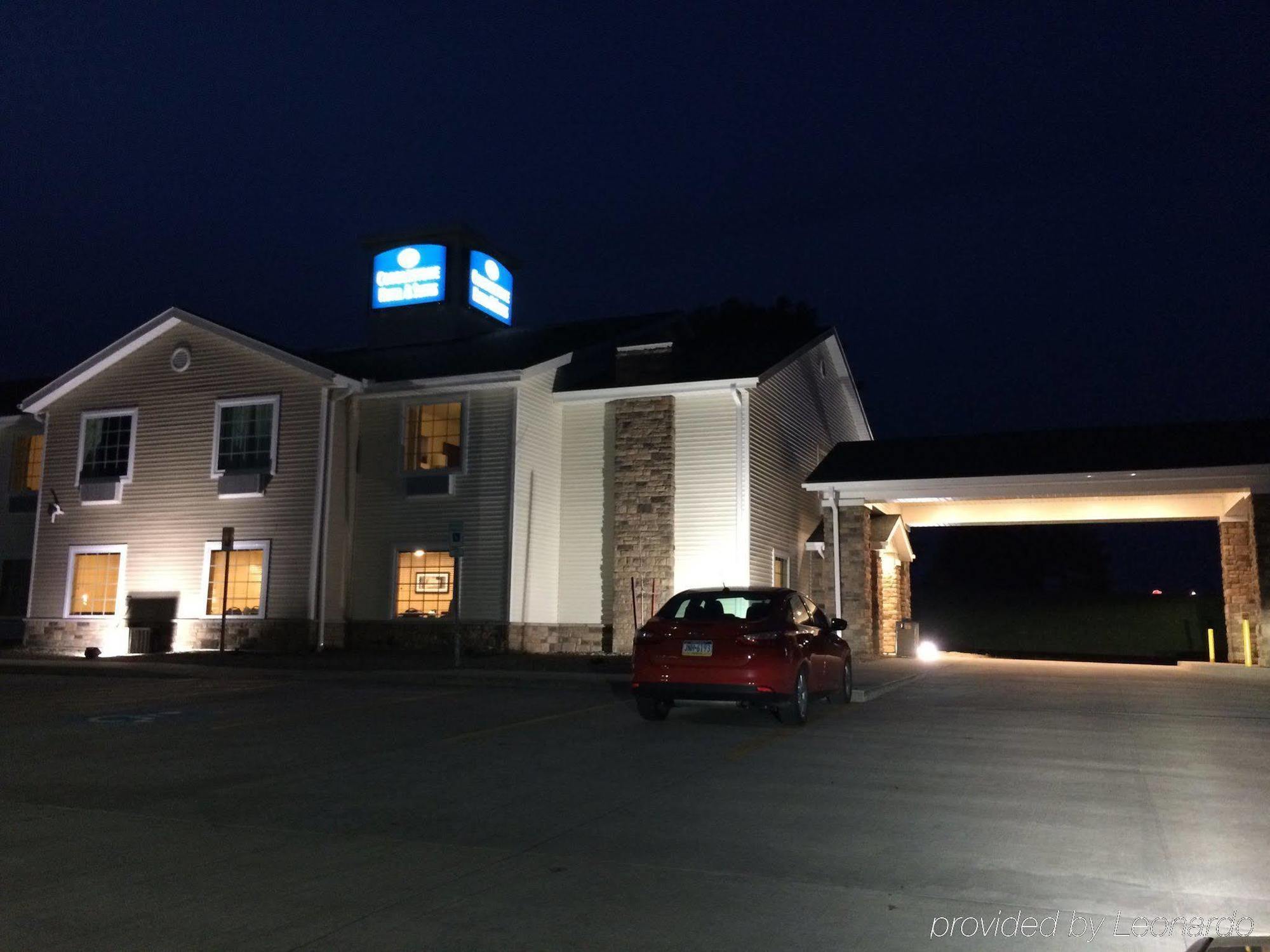 Cobblestone Hotel & Suites - Punxsutawney ภายนอก รูปภาพ
