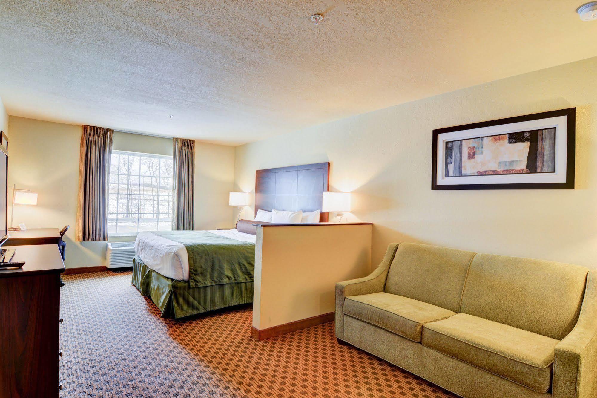 Cobblestone Hotel & Suites - Punxsutawney ภายนอก รูปภาพ